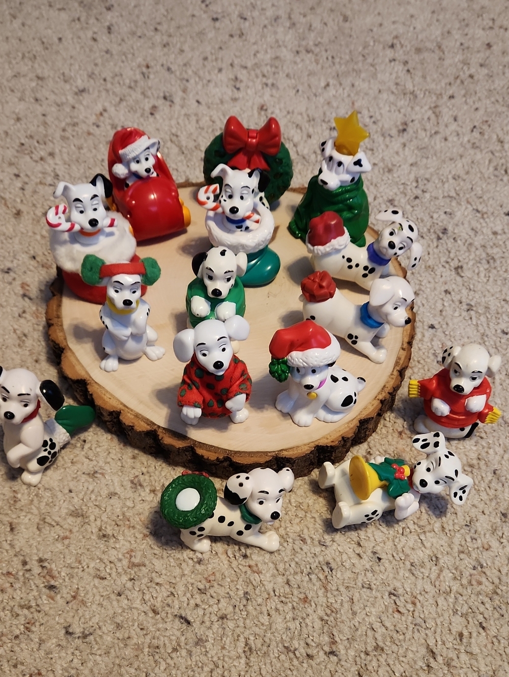 Vintage Disney 101 Dalmatians Figurines For McDonalds Christmas Designs Lot 15
